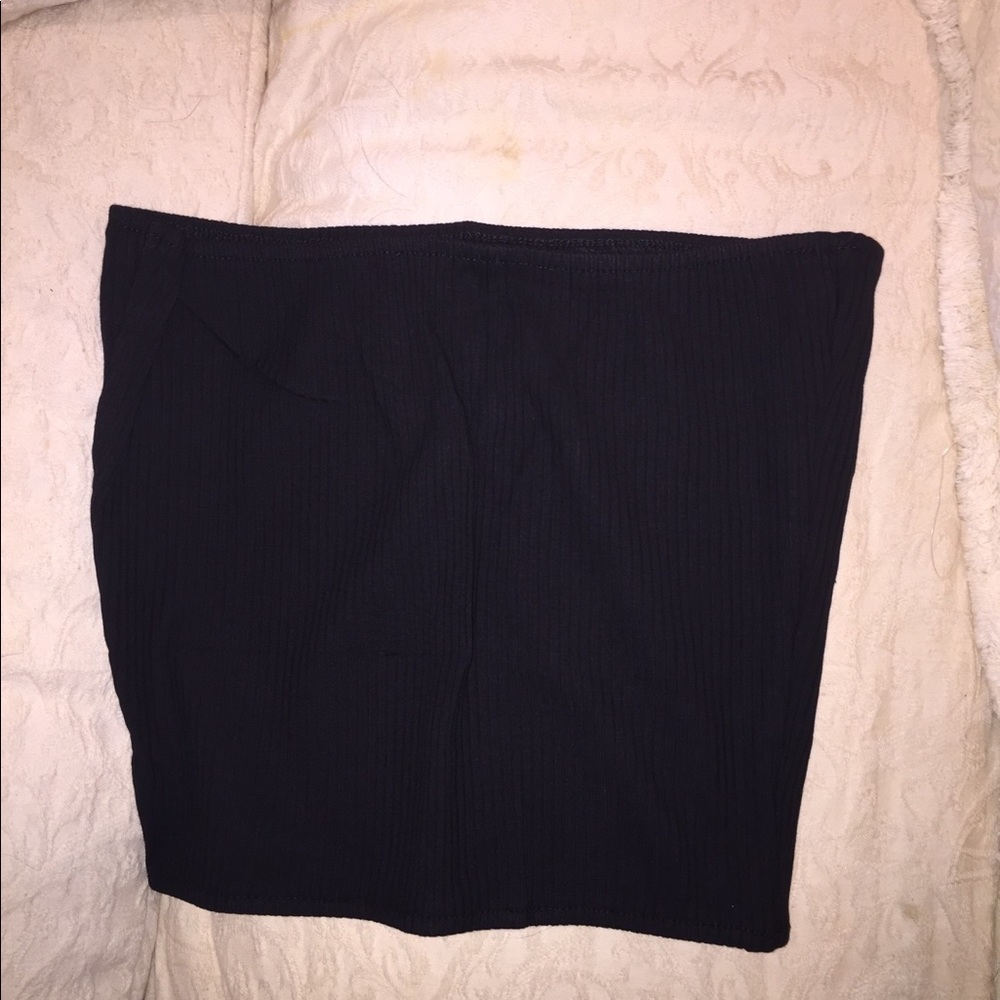 Strapless tube top